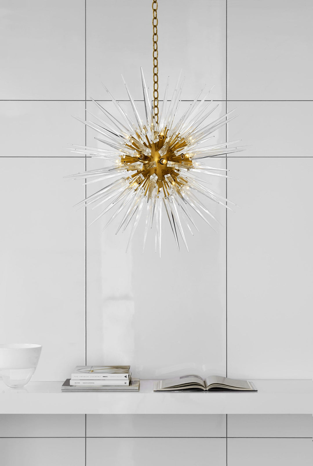 Visual Comfort Signature Quincy Chandelier (view 2)