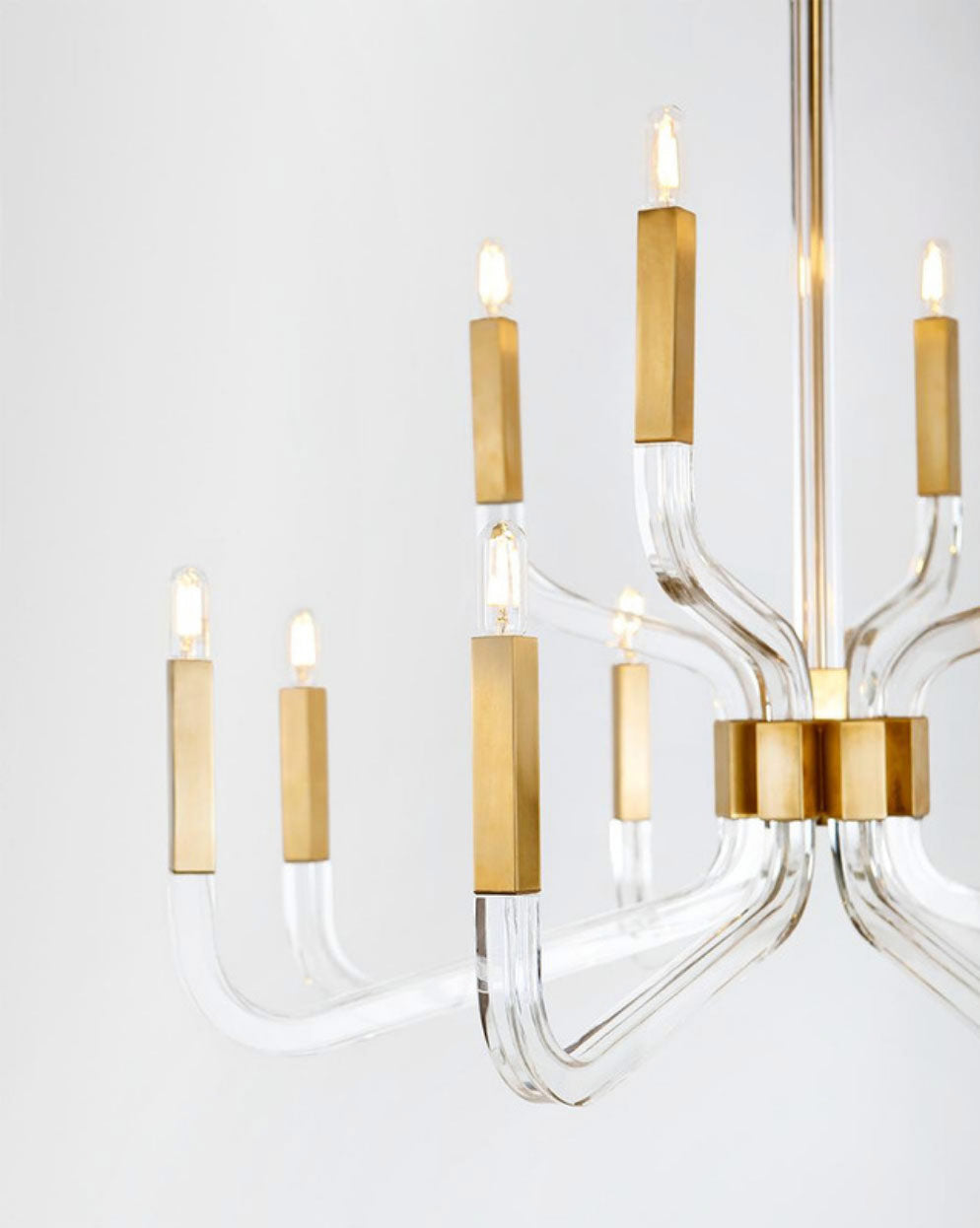 Visual Comfort Signature Reagan Chandelier (view 2)