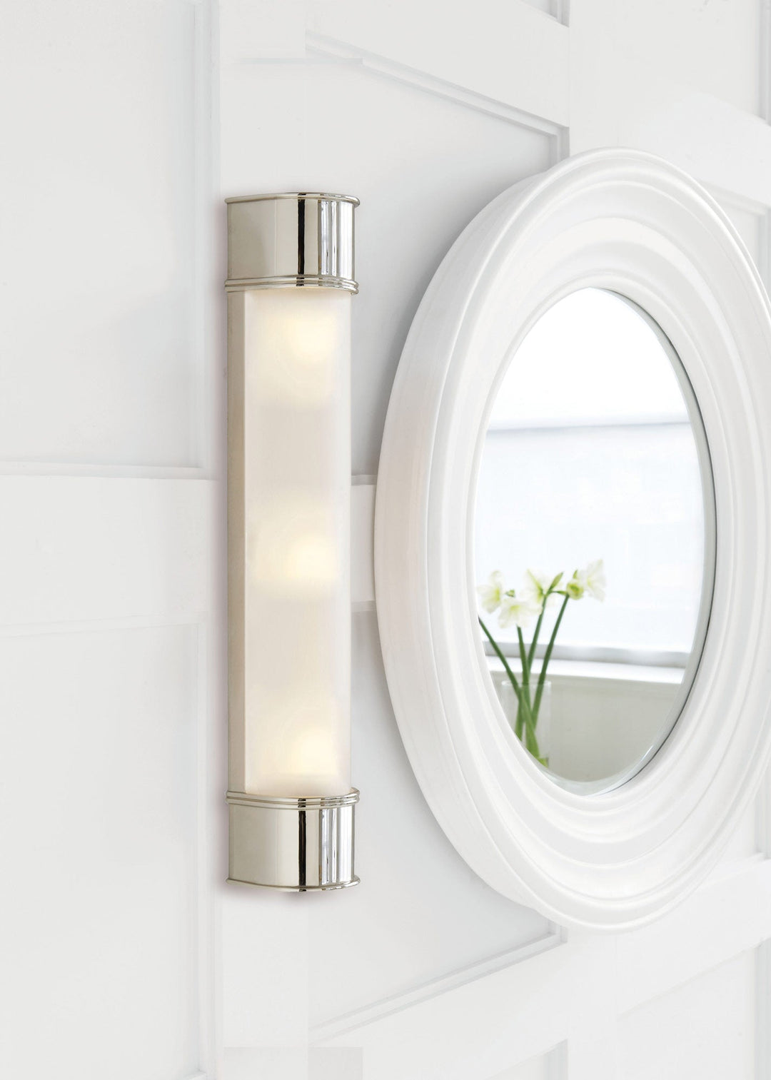 Visual Comfort Signature Oxford Bathroom Vanity Light (view 2)