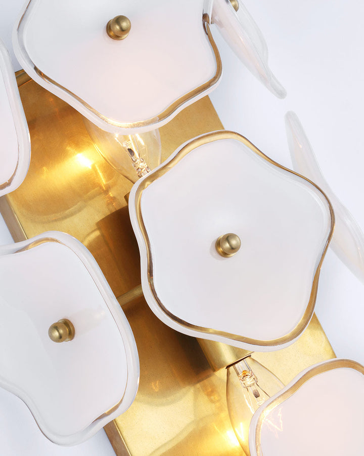 Visual Comfort Signature Leighton Wall Sconce (view 3)