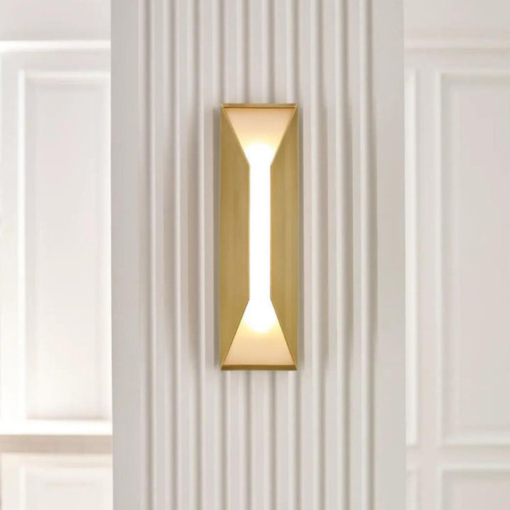 Visual Comfort Signature Stretto Wall Sconce (view 3)