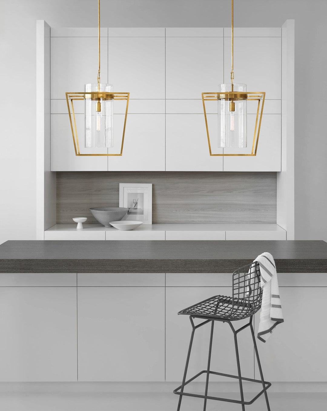 Visual Comfort Signature Presidio Lantern Pendant (view 2)